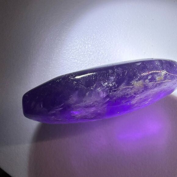 Amethyst Crystal Meditation Palmstone (1) - Picture 4 of 13